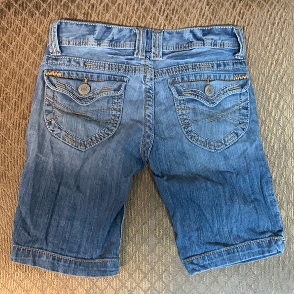 Aeropostale Bermuda Shorts, Size 1/2 - Picture 7 of 7